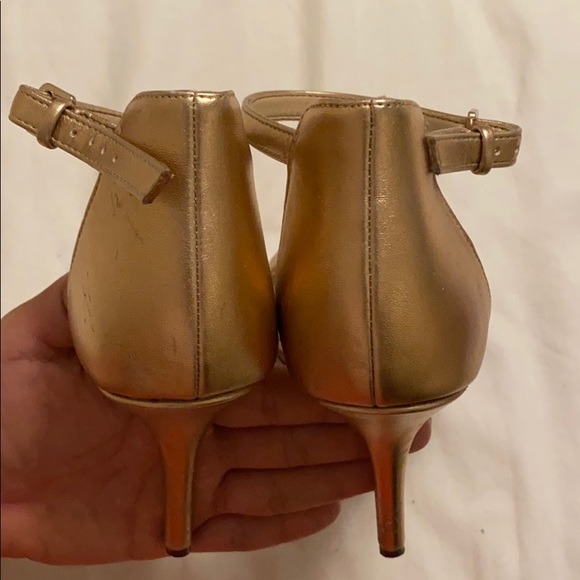 Heels - Picture 3 of 3